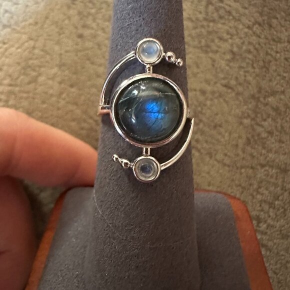 Pretty silver ring with czs orbit style sz 7 - Picture 1 of 11